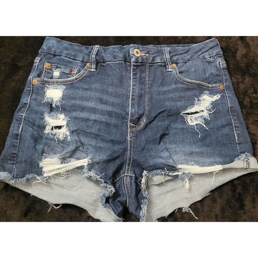 Woman's Rue 21 Size 12 Distressed Blue Jean Shorts Cute Comfortable Summer
